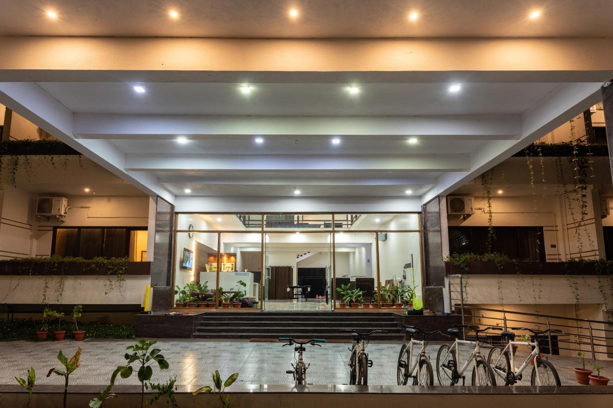 Mastiff Select Terrain Dandeli Hotel Екстериор снимка