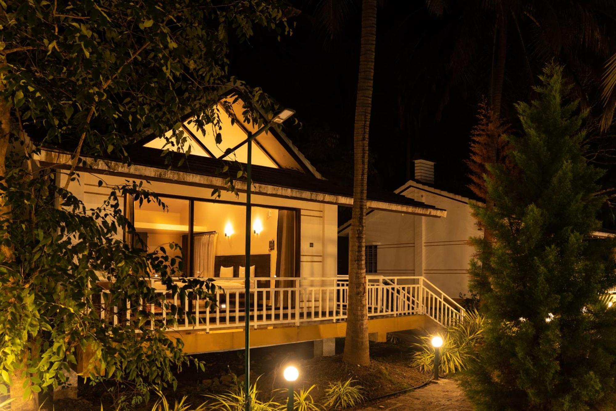 Mastiff Select Terrain Dandeli Hotel Екстериор снимка