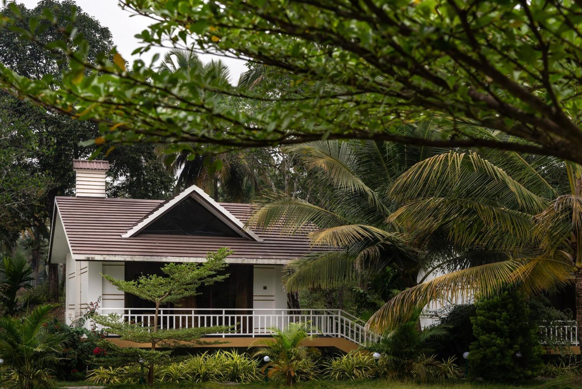 Mastiff Select Terrain Dandeli Hotel Екстериор снимка
